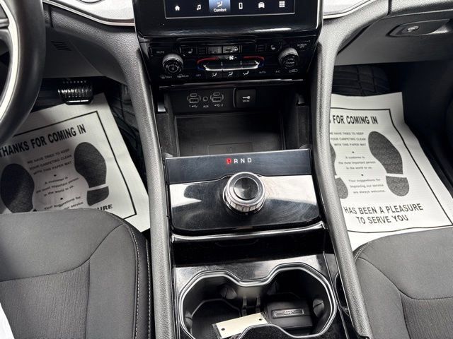 Used 2021 Jeep Grand Cherokee L Laredo w/ Luxury Tech Group I AWD/4WD image 24