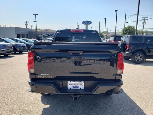 Used 2024 Chevrolet Colorado W/T w/ WT Convenience Package II AWD/4WD image 6