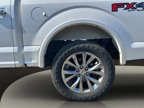 Used 2015 Ford F150 King Ranch w/ Equipment Group 601A Luxury AWD/4WD image 23