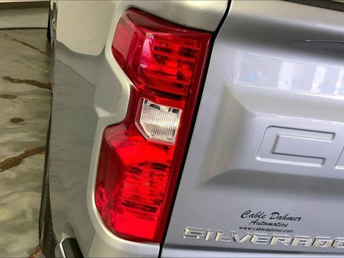 Used 2023 Chevrolet Silverado 1500 LT AWD/4WD image 27