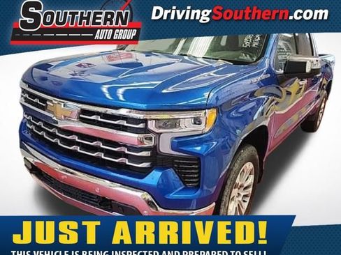 Used 2022 Chevrolet Silverado 1500 LTZ w/ LTZ Convenience Package II AWD/4WD image 1