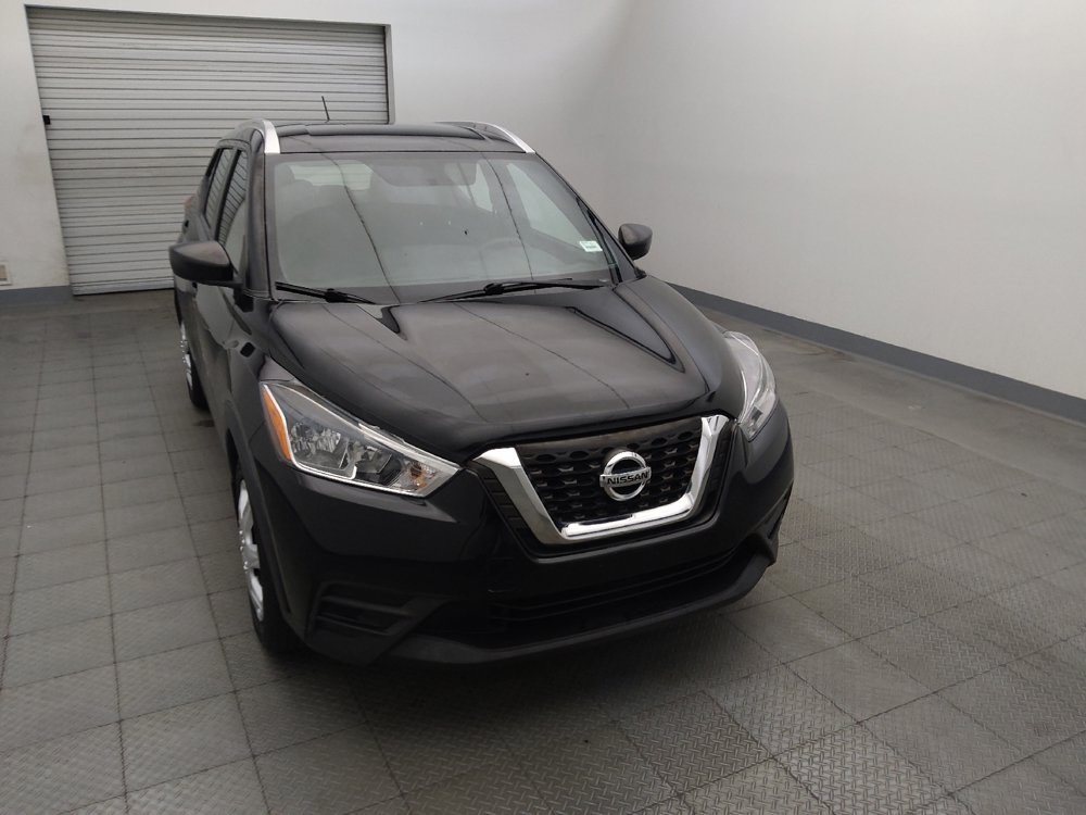 Used 2019 Nissan Kicks S FWD image 14