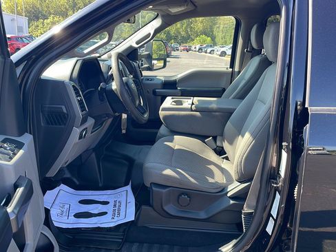 Used 2019 Ford F350 XLT AWD/4WD image 7