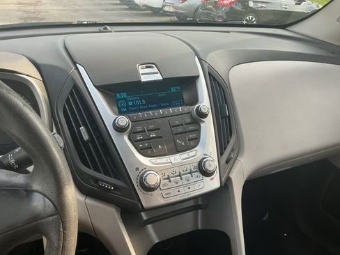 Used 2010 Chevrolet Equinox LS AWD/4WD image 14