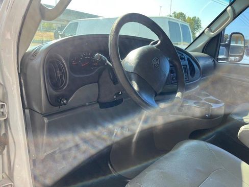 Used 2007 Ford E-250 and Econoline 250 image 7