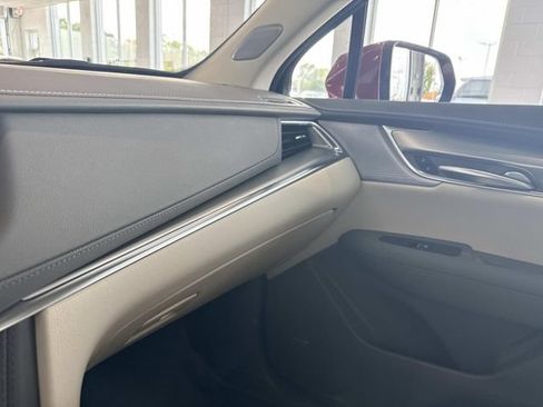 Certified 2024 Cadillac XT5 Premium Luxury w/ LPO, Floor Liner Package AWD/4WD image 48