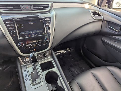 Certified 2024 Nissan Murano SV w/ SV Midnight Edition Package image 19