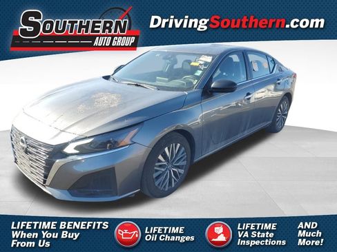 Used 2024 Nissan Altima 2.5 SV image 1