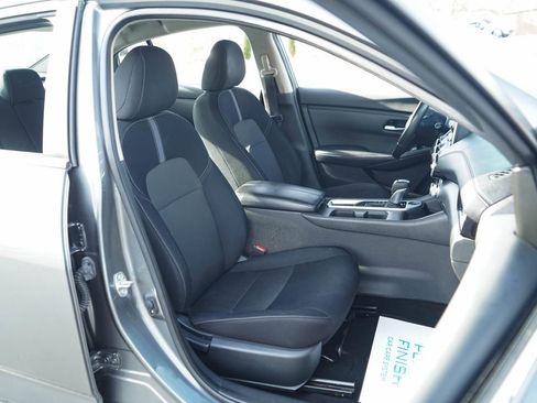 Used 2021 Nissan Sentra SV image 32