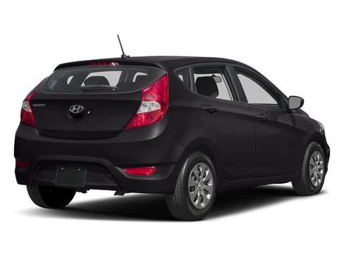 Used 2017 Hyundai Accent SE FWD image 2