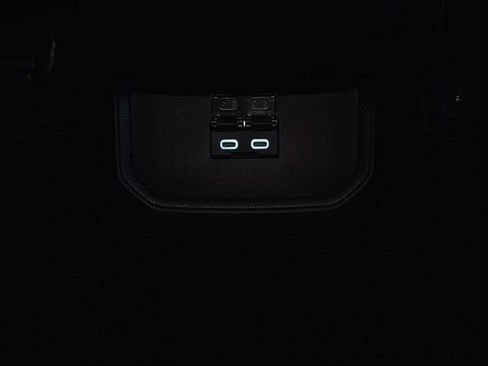 Used 2025 Toyota Highlander XLE image 22