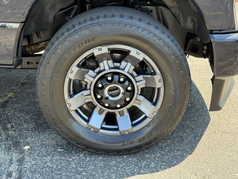 Used 2023 Ford F250 XLT w/ XLT Premium Package image 11
