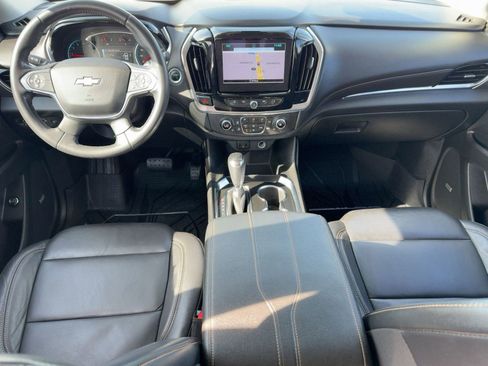 Used 2018 Chevrolet Traverse LT image 14