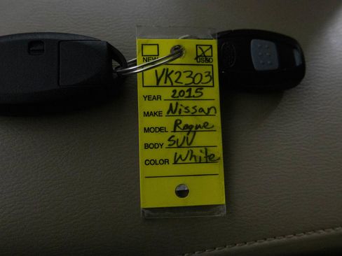 Used 2015 Nissan Rogue SL w/ SL Premium Package image 27