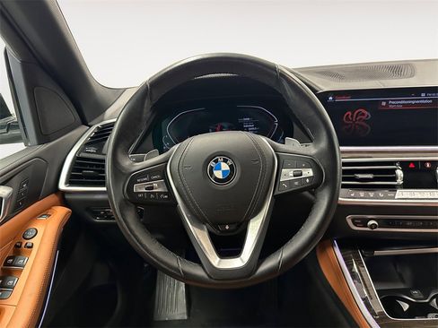Used 2023 BMW X5 xDrive40i w/ Premium Package image 11