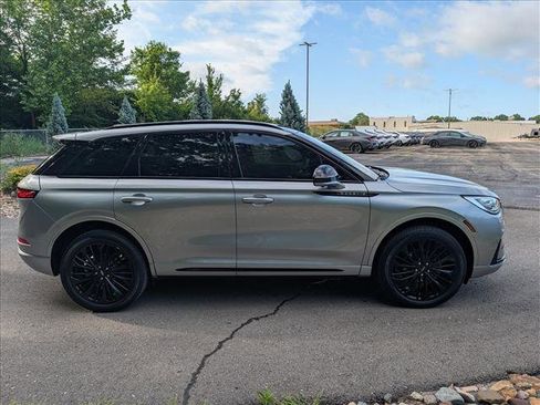 Certified 2024 Lincoln Corsair Reserve w/ Equipment Group 201A AWD/4WD image 6