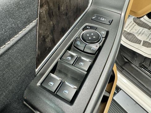 Used 2023 Ford F350 Lariat w/ Lariat Ultimate Package AWD/4WD image 10