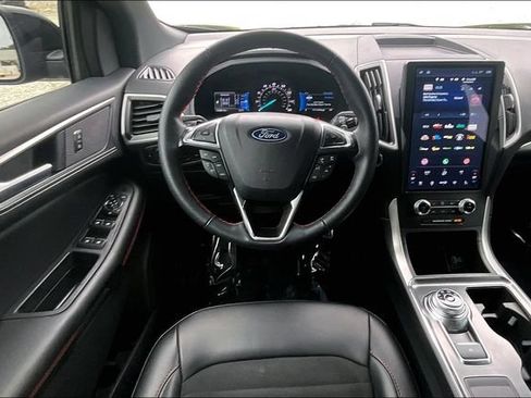 Used 2024 Ford Edge ST-Line w/ Class II Trailer Tow Package AWD/4WD image 5
