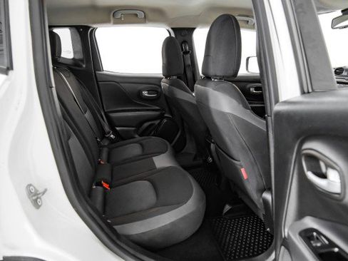 Used 2023 Jeep Renegade Trailhawk image 35