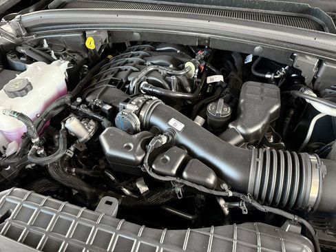 New 2025 Jeep Grand Cherokee Altitude AWD/4WD image 38