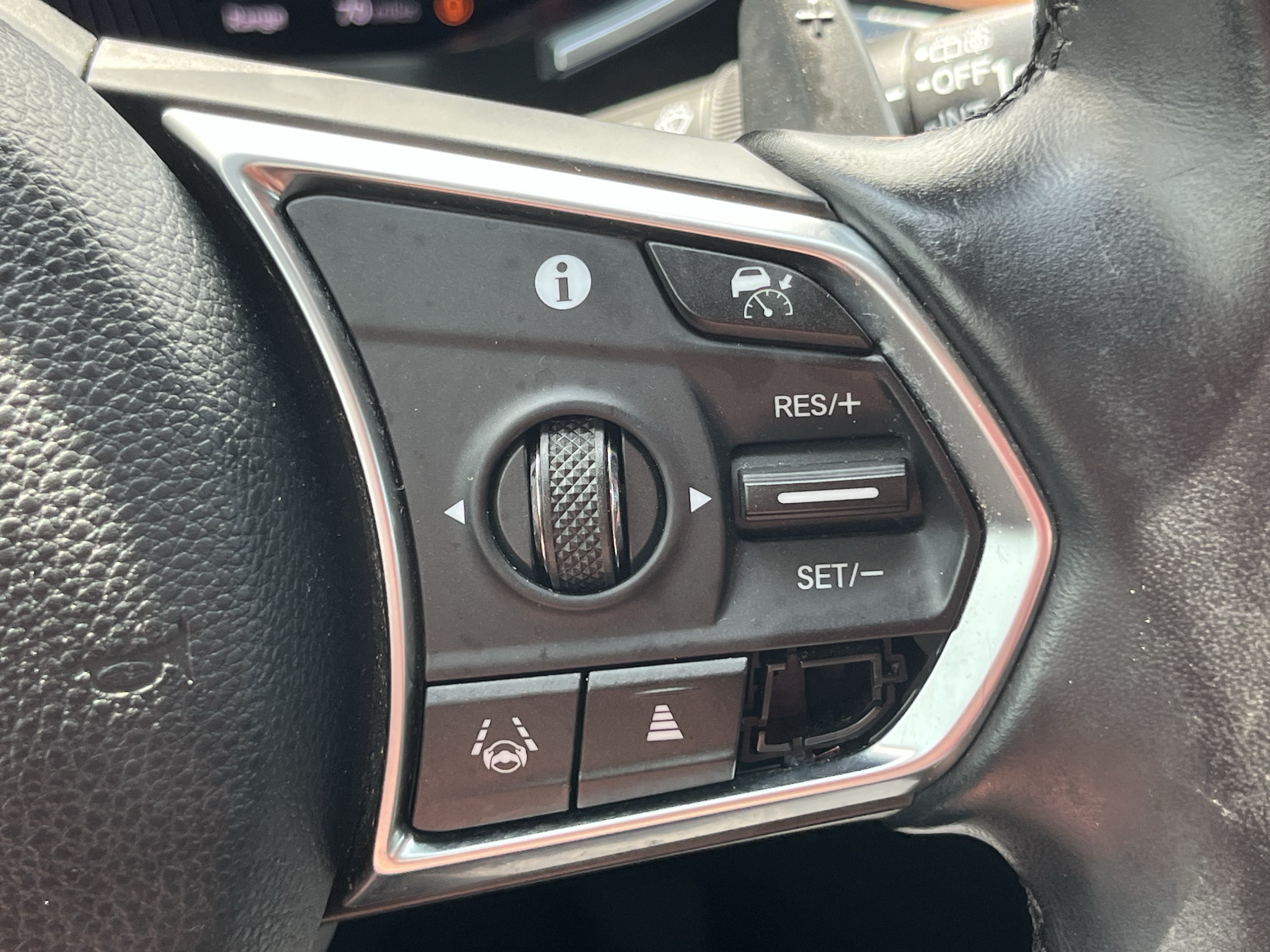 Used 2022 Acura MDX w/ Technology Package FWD image 23