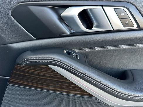 Used 2023 BMW X5 sDrive40i w/ M Sport Package image 19