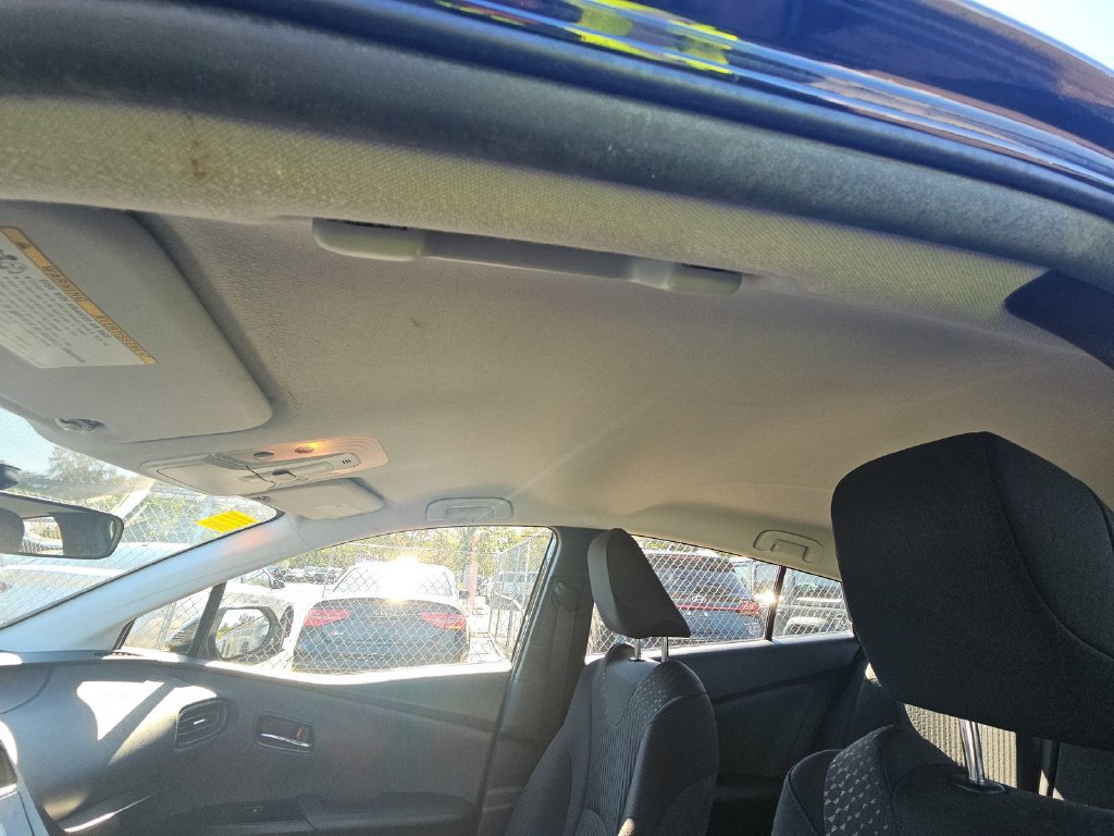 Used 2016 Toyota Prius Two FWD image 11