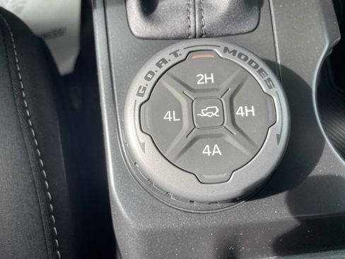 New 2025 Ford Bronco Badlands image 15