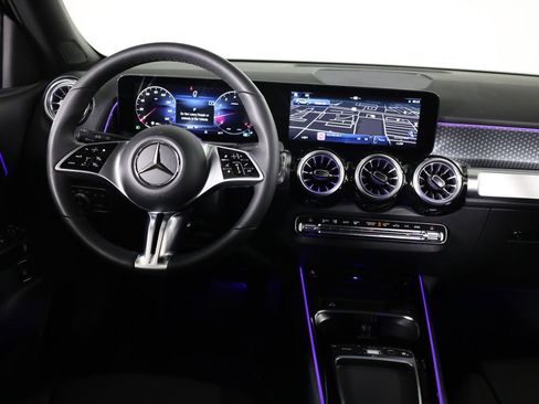 Certified 2025 Mercedes-Benz GLB 250 4MATIC image 45