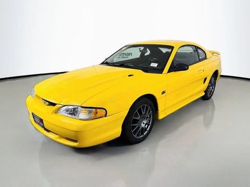 Used 1995 Ford Mustang Coupe RWD image 3