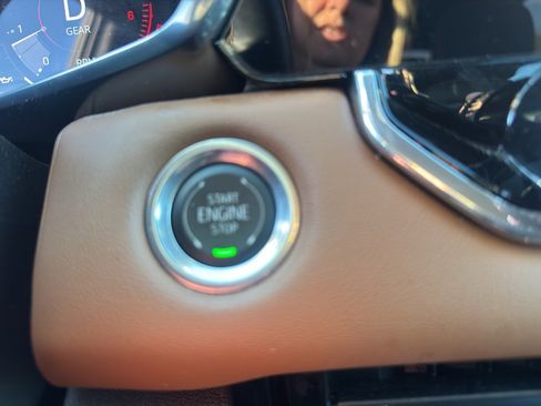 Used 2024 GMC Canyon AT4 w/ AT4 Premium Package image 26