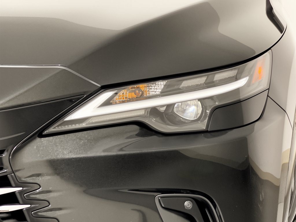 Used 2024 Lexus RX 350 Premium w/ Accessory Package (Z1) FWD image 12