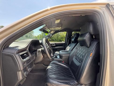 Used 2023 Chevrolet Tahoe LS RWD image 10
