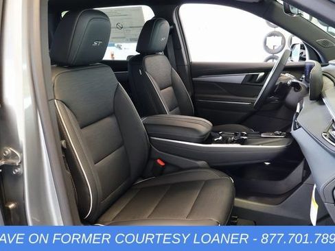 New 2026 Buick Enclave Sport Touring w/ Power Package FWD image 20