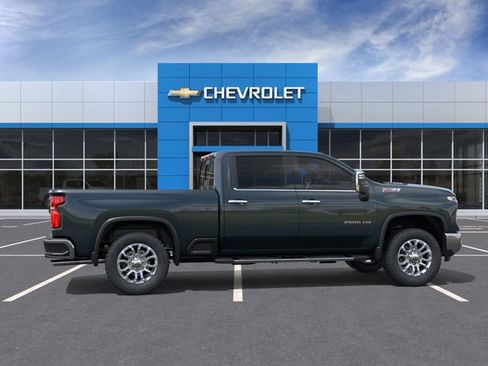 New 2026 Chevrolet Silverado 2500 LTZ w/ LTZ Convenience Package AWD/4WD image 5