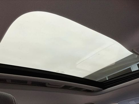 Used 2022 Audi A4 2.0T Premium w/ Convenience Package image 13