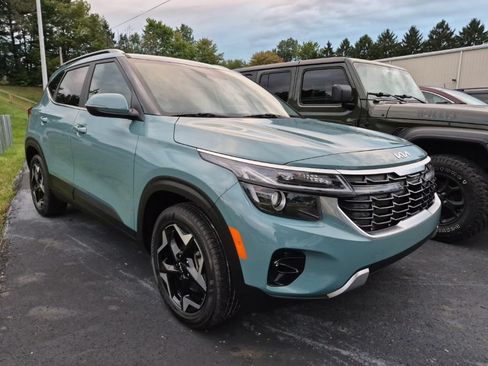 Used 2024 Kia Seltos EX AWD/4WD image 1
