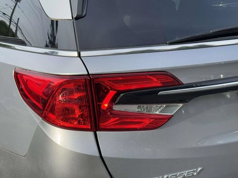 Used 2023 Honda Odyssey Touring image 13