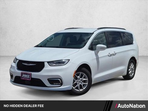 Used 2022 Chrysler Pacifica Touring-L FWD image 1