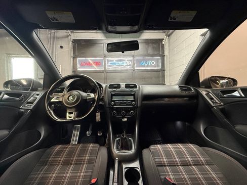 Used 2011 Volkswagen GTI Autobahn FWD image 6