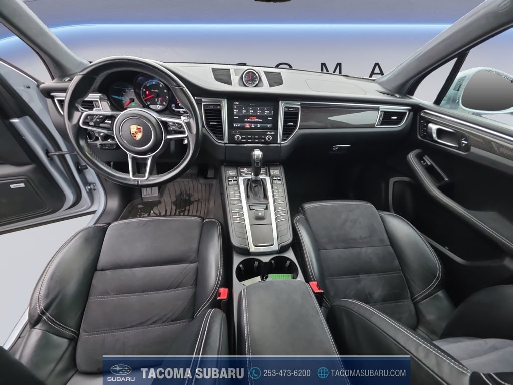 Used 2017 Porsche Macan Turbo AWD/4WD image 12