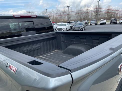 Used 2024 GMC Sierra 1500 SLE image 16