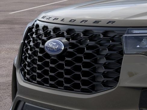 New 2026 Ford Explorer ST-Line w/ ST-Line Street Pack AWD/4WD image 17