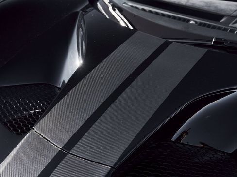 Used 2020 Ford GT Carbon Series RWD image 10