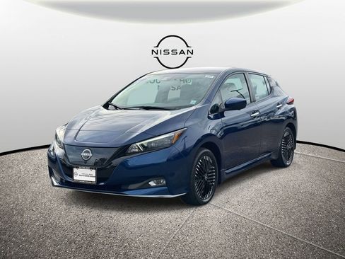 Used 2025 Nissan Leaf SV Plus image 4