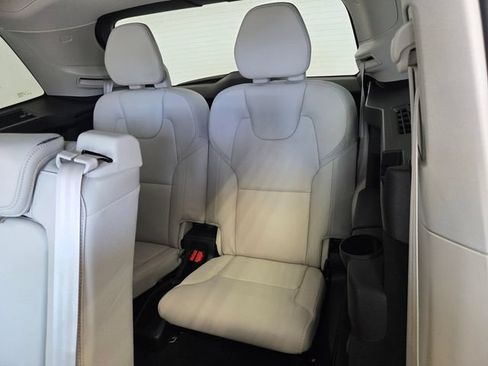 New 2026 Volvo XC90 B6 Ultra w/ Protection Package AWD/4WD image 12