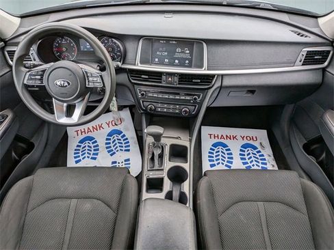 Used 2020 Kia Optima LX image 25