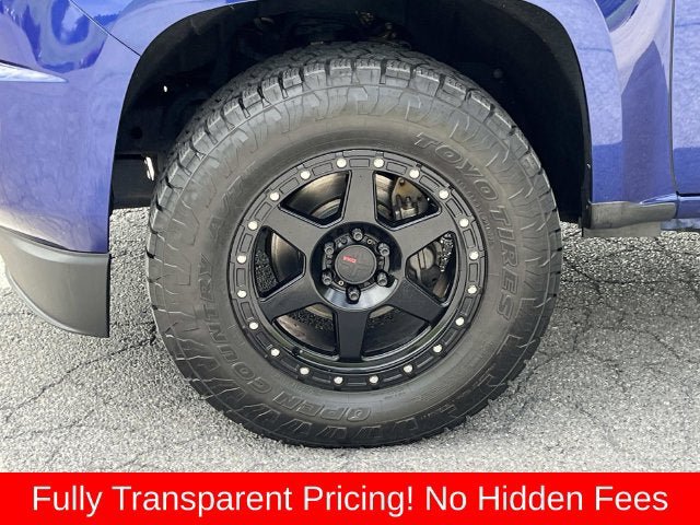 Used 2017 Chevrolet Colorado LT AWD/4WD image 11