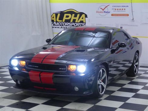Used 2012 Dodge Challenger SRT8 image 4