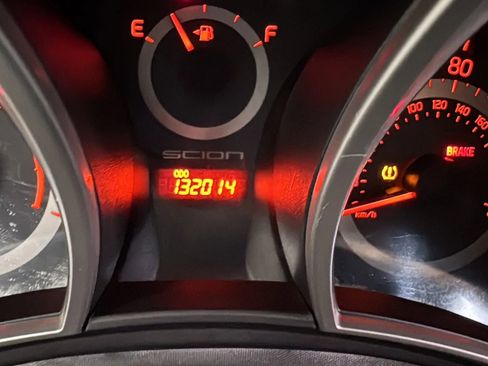 Used 2015 Scion tC image 19